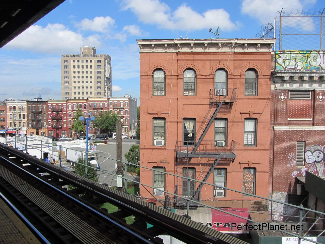 Williamsburg subway station