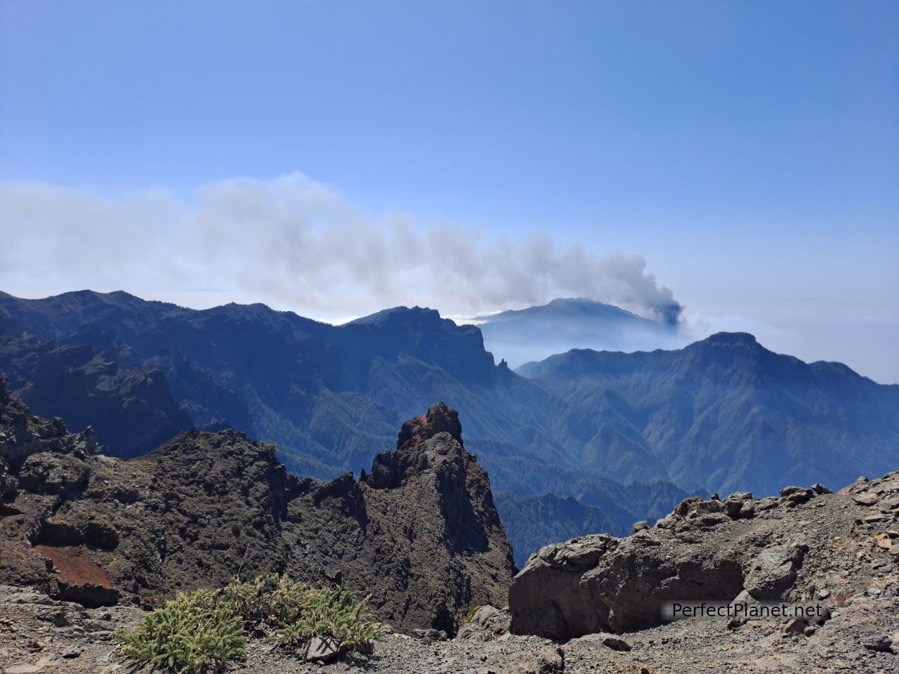 Views of the Caldera de Taburiente from the Los Andenes viewpoint