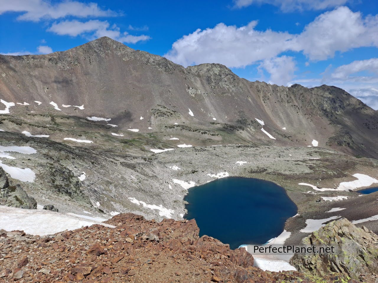 Peña Prieta y laguna de Fuentes Carrionas