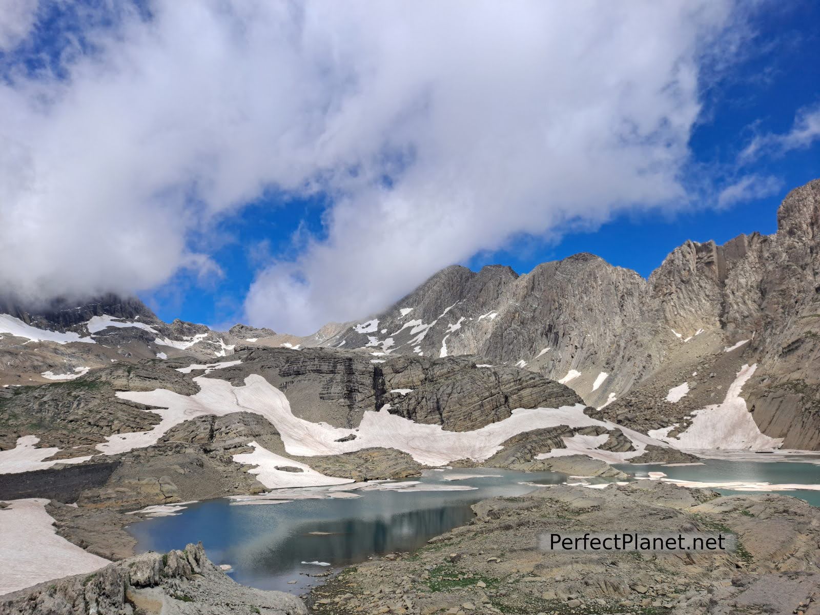 Marboré lake and Astazus