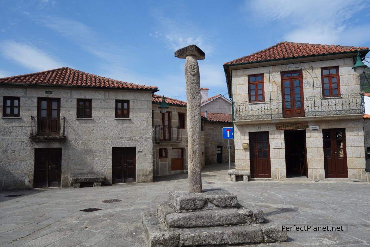 Square in Soajo