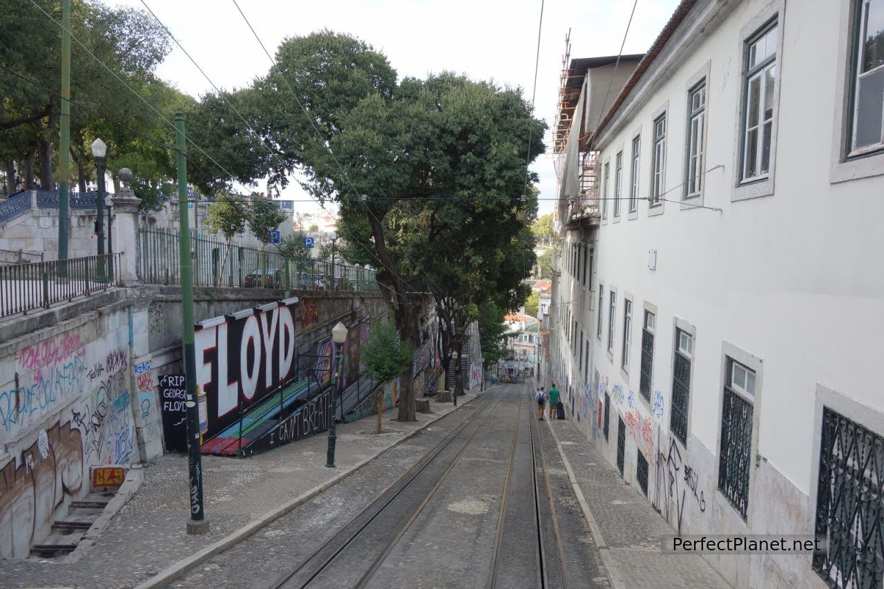 Rua das Taipas 