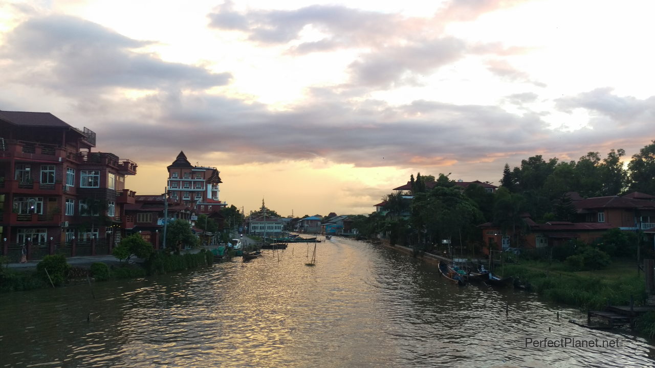 Atardecer desde Nyaungshwe