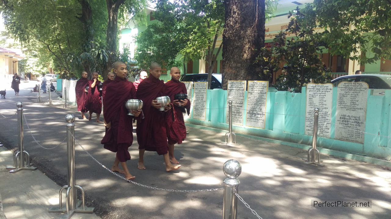 Maha Ganayon Kyaung Buddhist Monastery