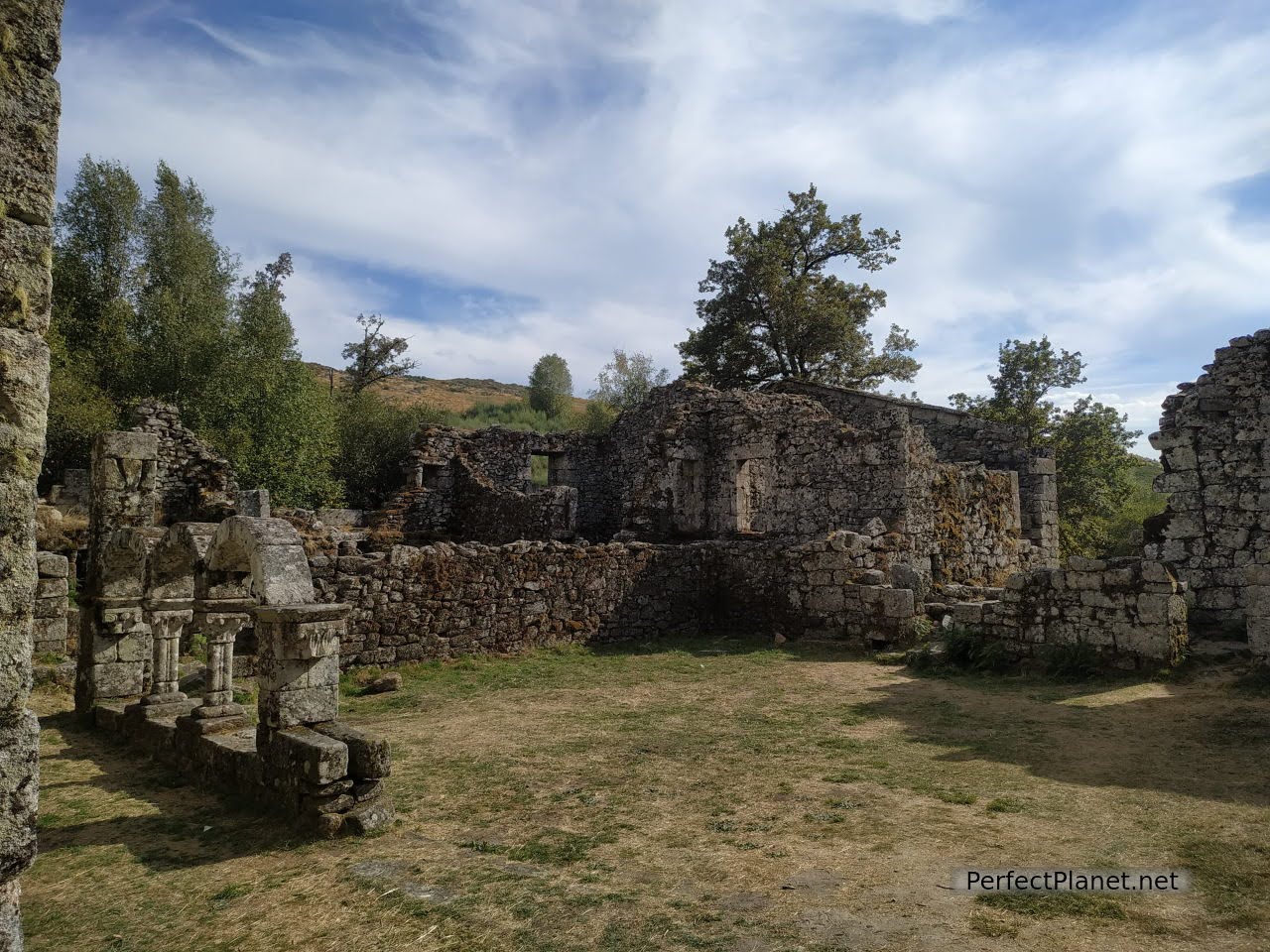 Monasterio de Pitoes