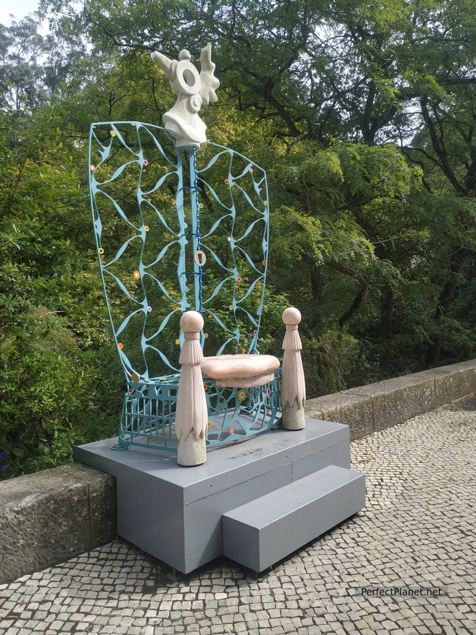 Sculpture at Volta del Duche