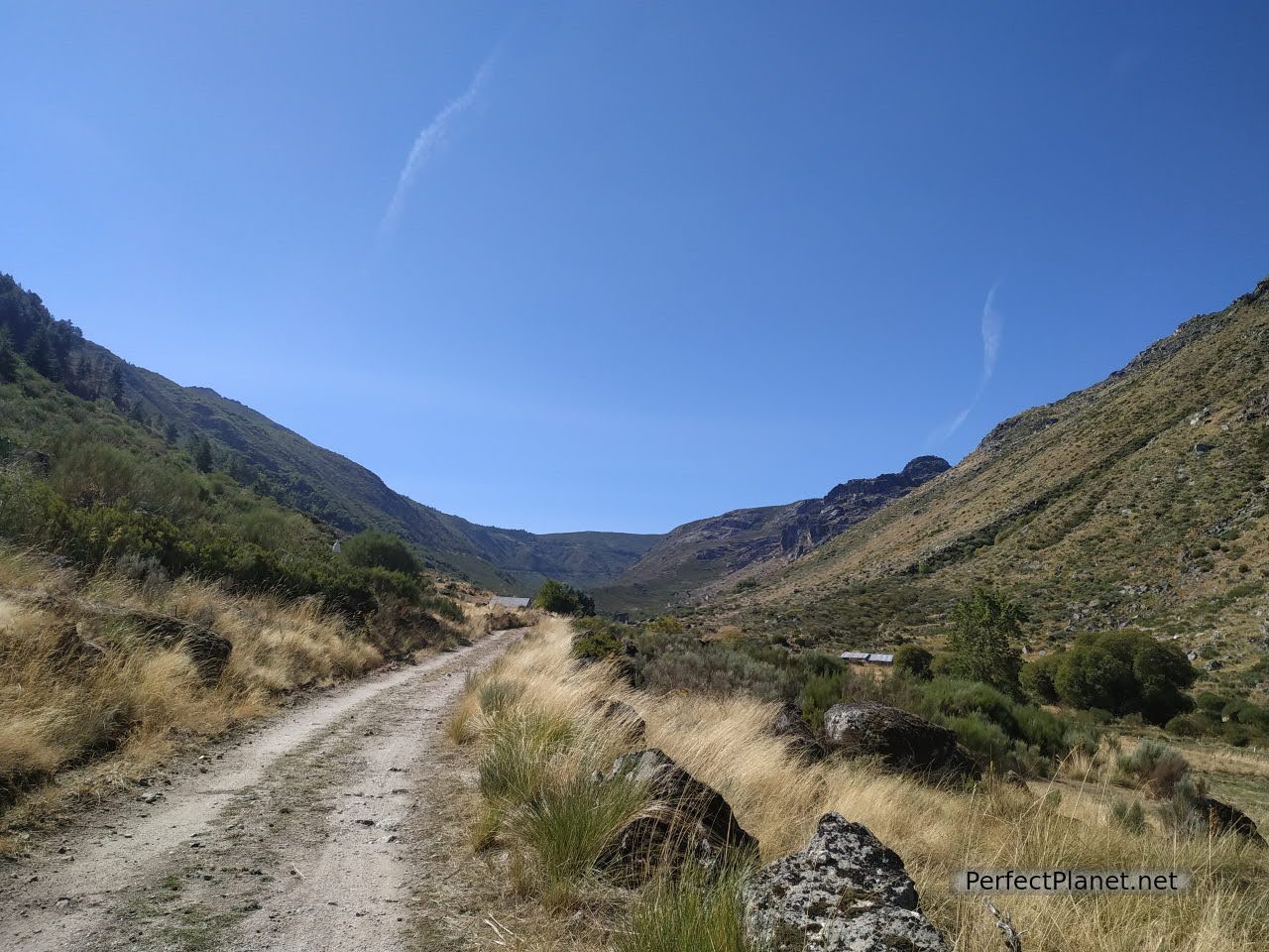 Zezere Glacier Valley route