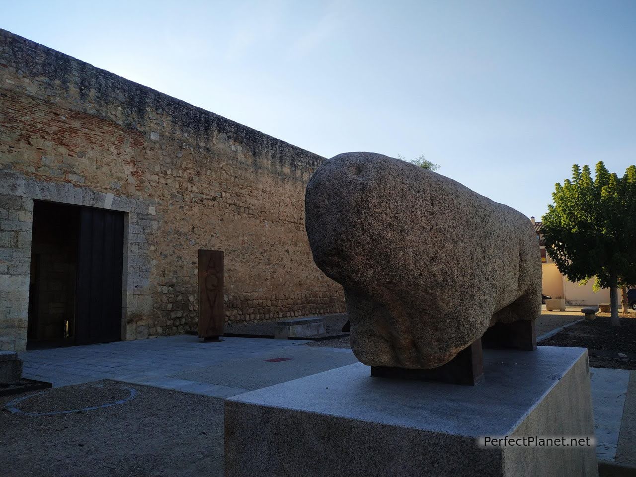 Bull of stone