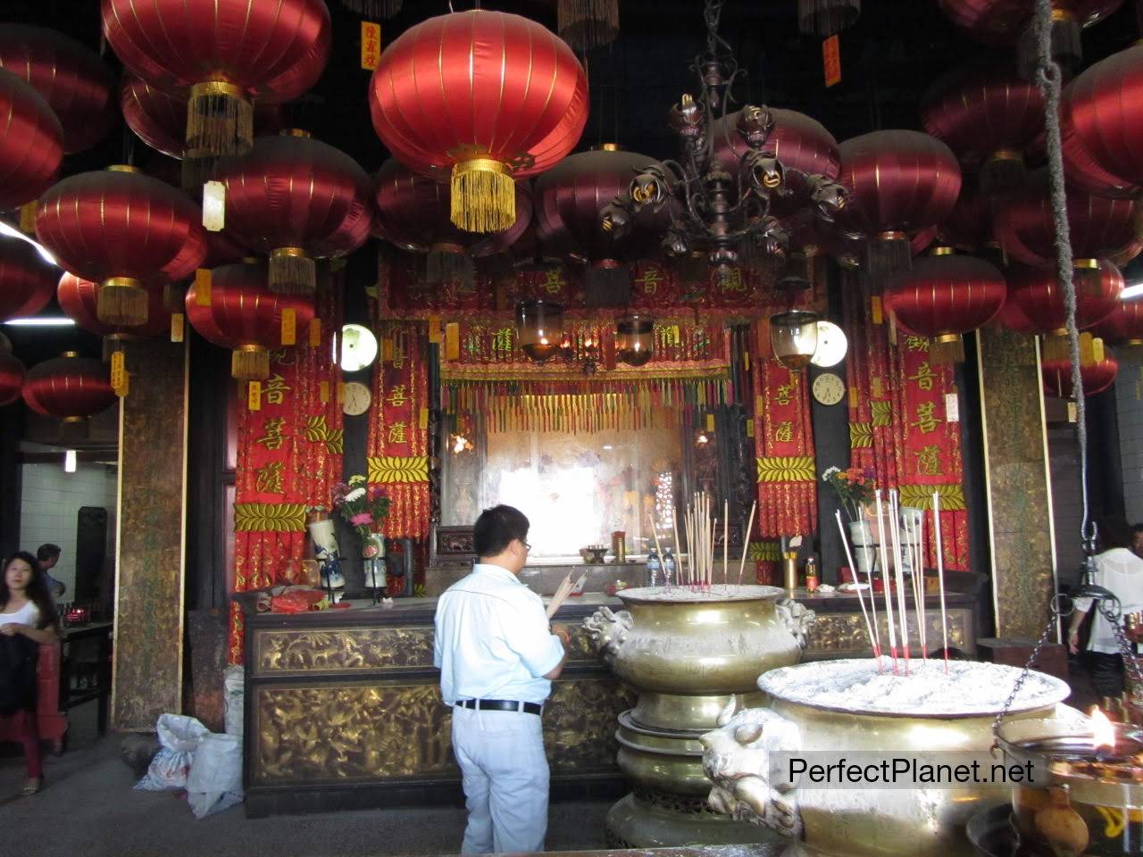 Kuan Yin Teng Temple