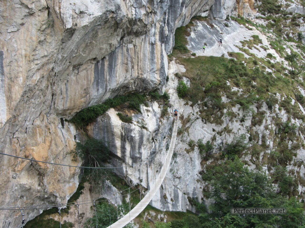 Puente colgante de traviesas