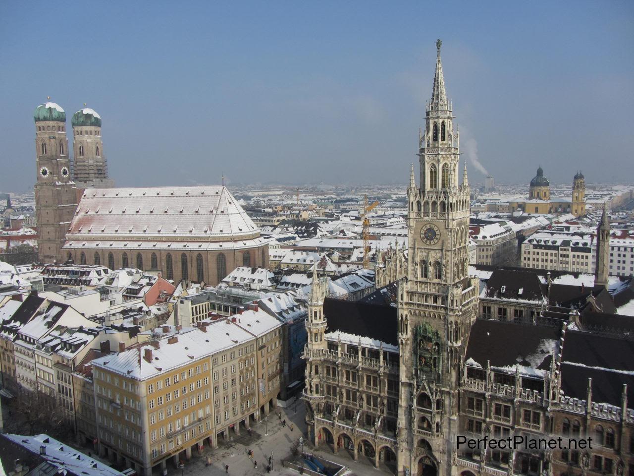 New City Hall and Cathedral beyond