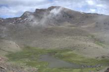 Hondera lagoon and Alcazaba peak